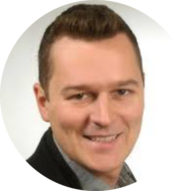 Portrait photo of Attila Dragomer, SDR Bootcamp trainer